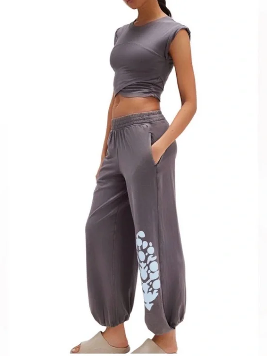 Free People Movement Hot Shot Logo Crossover Set - Picture 3 of 10